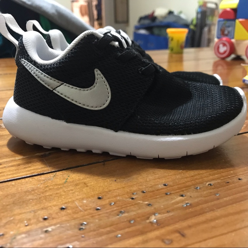 Toddler Nike Black Sneakers